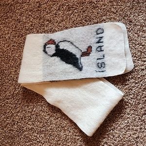 Vintage Cream Puffin 100% Wool Scarf